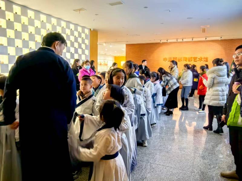 文化赋能：巴音郭楞魔创文旅挖掘城市文化资源的实践探索